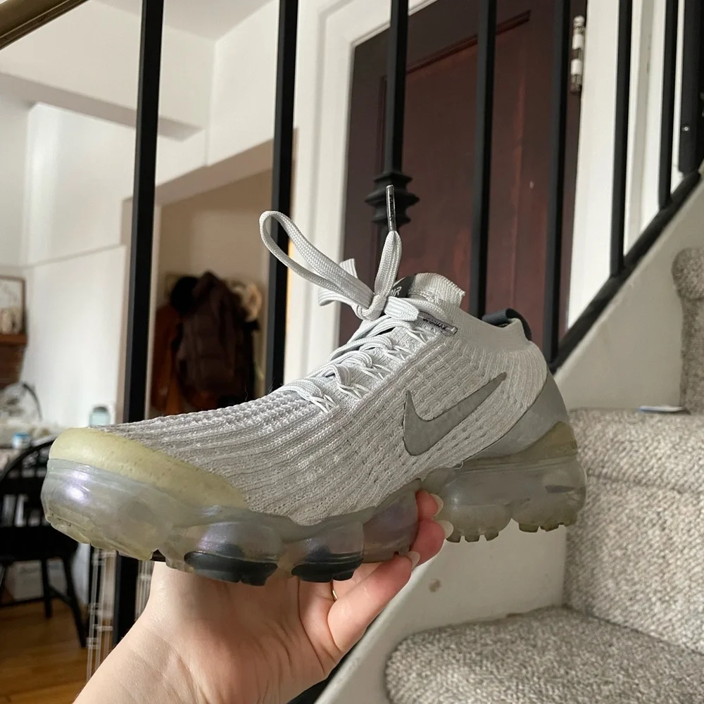 Nike Air Vapormax Flyknit 3.0 Pure Platinum with Purple Iridescent - Picture 8 of 14